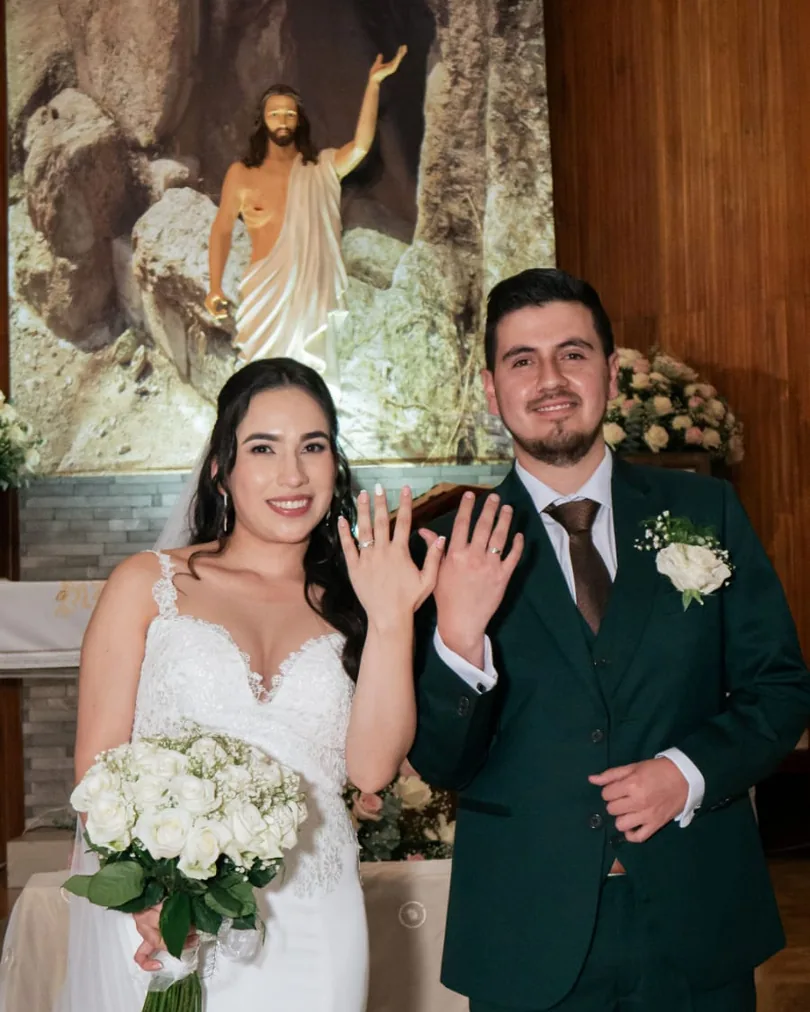 Novios el día de su matrimonio civil
